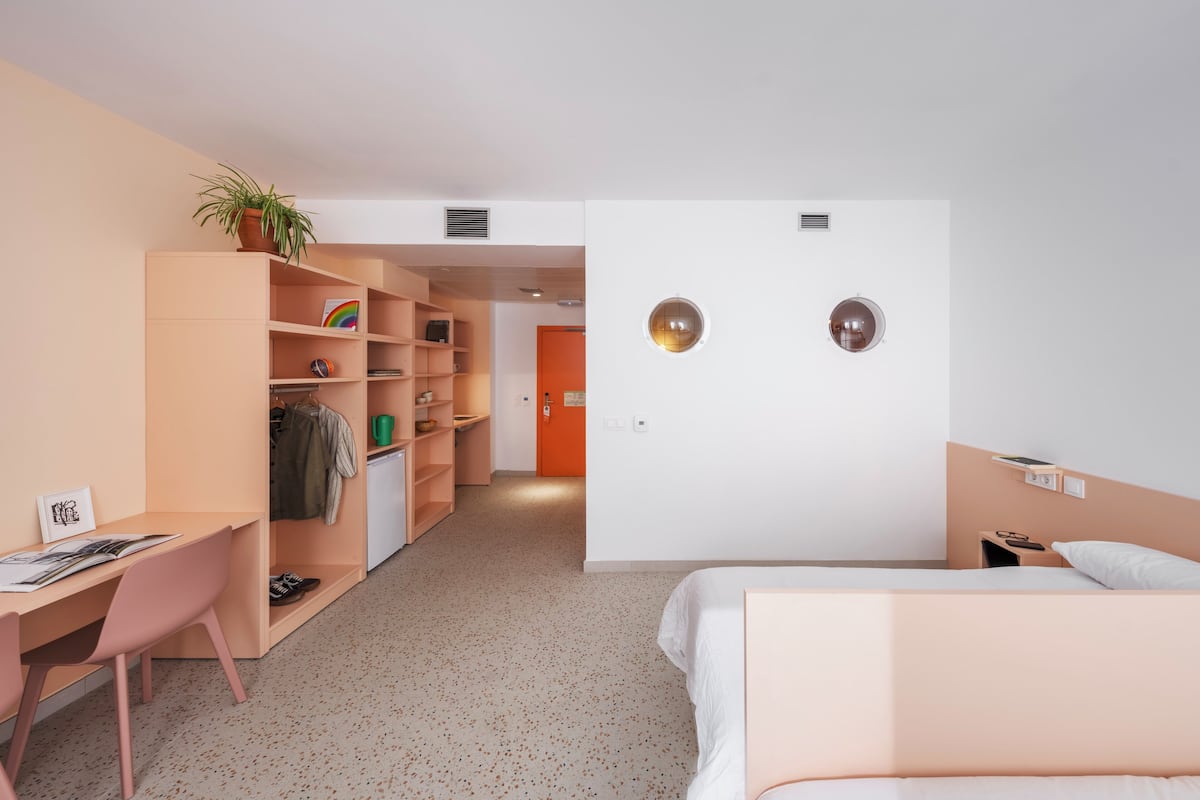 Hypo-allergenic bedding, desk, laptop workspace, soundproofing