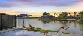 Luxe Lakefront Villa: Saltwater Pool, Spa & Games
