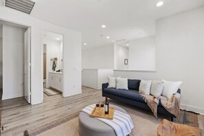 Smart TV, video games - Luxe Lakefront Villa: Saltwater Pool, Spa & Games (Indio)