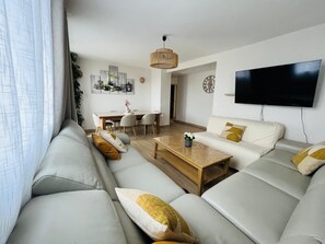 TV