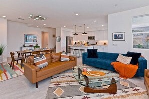 Smart TV, video games