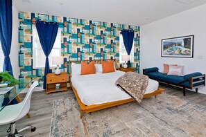 4 bedrooms, desk, iron/ironing board, travel cot