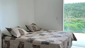 2 quartos, ferros/tábuas de passar roupa, Wi-Fi