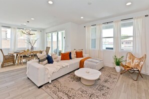 Téléviseur connecté, foyer, jeux vidéo