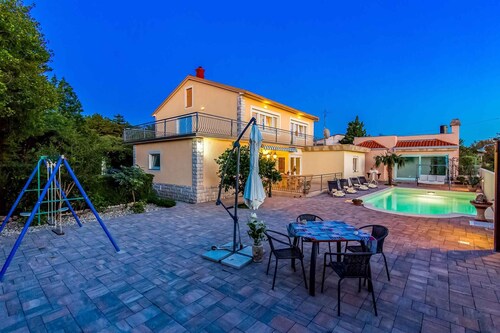 Villa mit Swimmingpool