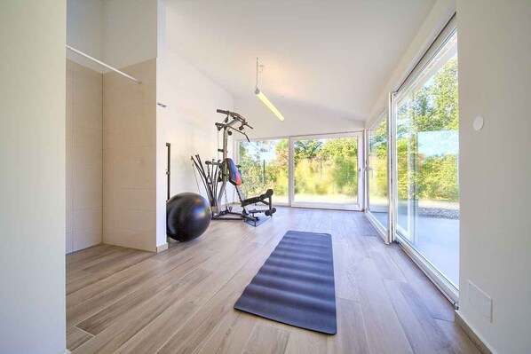Fitness facility - Villa with pool for 8 people (Risika)