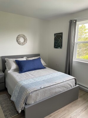 3 bedrooms, iron/ironing board, free WiFi, bed sheets - Explore your own private beach and nature on 12 acres of ocean front property.  (Lake Charlotte)