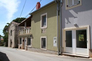 Exterior detail - Holiday apartment with air conditioning (Medulin)