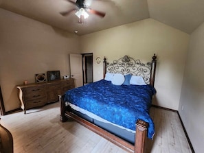 3 chambres, Wi-Fi gratuit, draps fournis