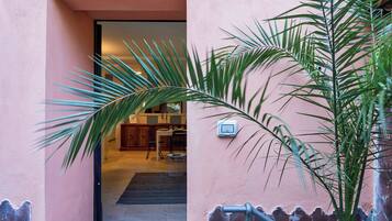 Pintu masuk interior