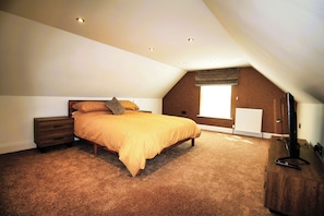Apartment | 1 bedroom, iron/ironing board, free WiFi, bed sheets - Berwick - Very High End - Sleeps 4 -By The Station (Berwick-upon-Tweed)