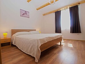4 bedrooms, WiFi