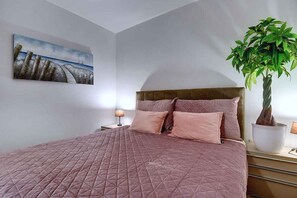 2 bedrooms, internet