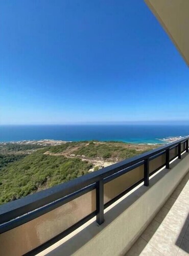 Heavenly flat for long term rent