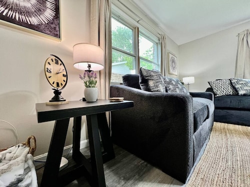 Quaint and Cozy 3 Bed home in Liberty Twp.