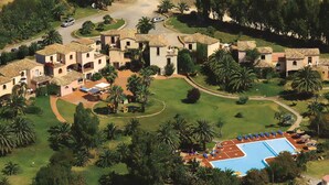 Exterior - Studio with swimming pool, near the sea (Pula Sardinien)