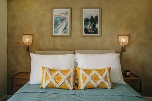 2 bedrooms, WiFi, bed sheets, wheelchair access