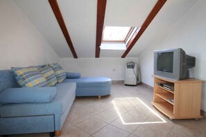 Living area - Studio with pool for 6 people (Šilo)