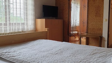 3 chambres, fer et planche Ă  repasser, Wi-Fi gratuit, draps fournis