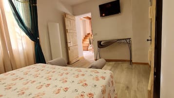 In-room safe, travel crib, free WiFi, bed sheets