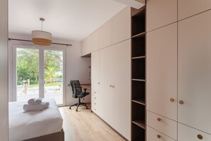 4 chambres, fer et planche à repasser, Wi-Fi gratuit, draps fournis