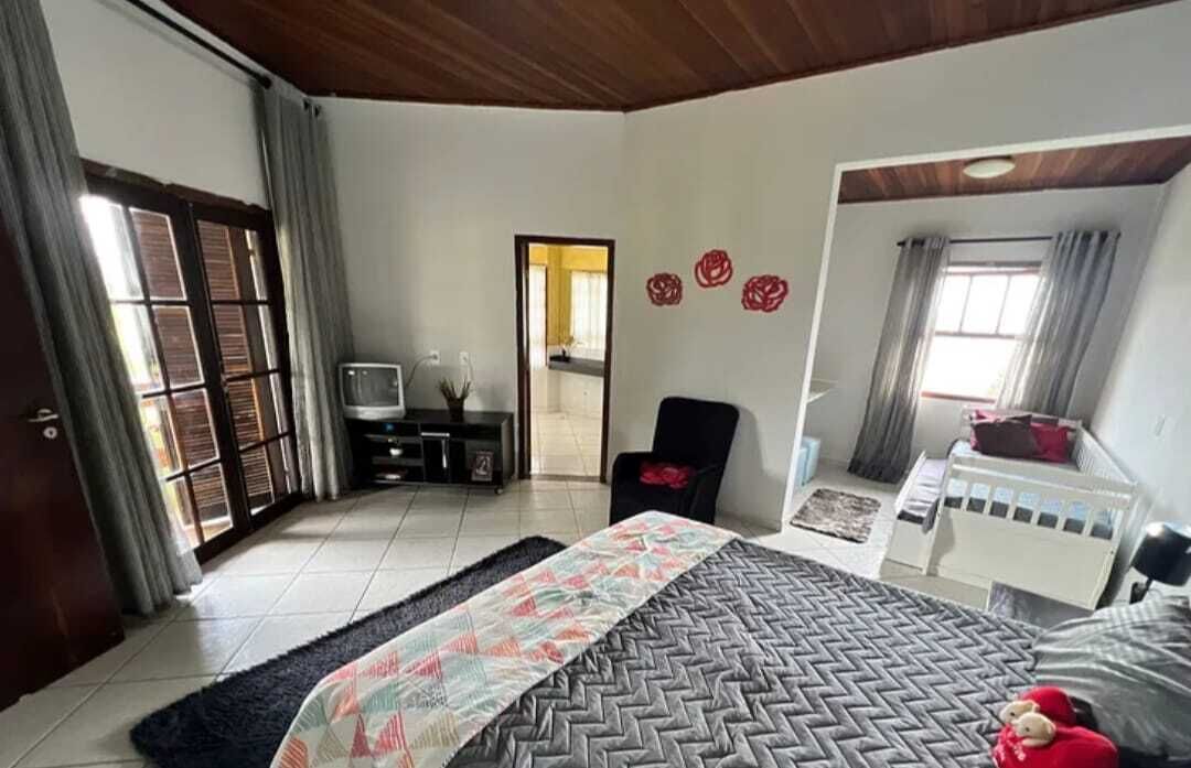 5 quartos, Wi-Fi de cortesia