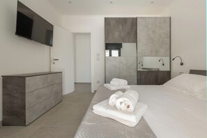 4 Schlafzimmer, Bügeleisen/Bügelbrett, WLAN, Bettwäsche