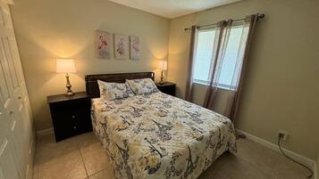 2 Schlafzimmer, Zimmersafe, Bügeleisen/Bügelbrett, kostenloses WLAN