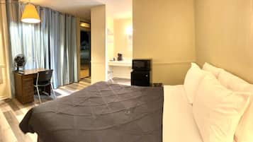 1 quarto, Wi-Fi de cortesia, roupa de cama