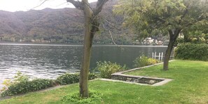 Property grounds - Fall in love only  Morcote lakeside. Morcote is 1 of top 2024 world destination (Morcote)