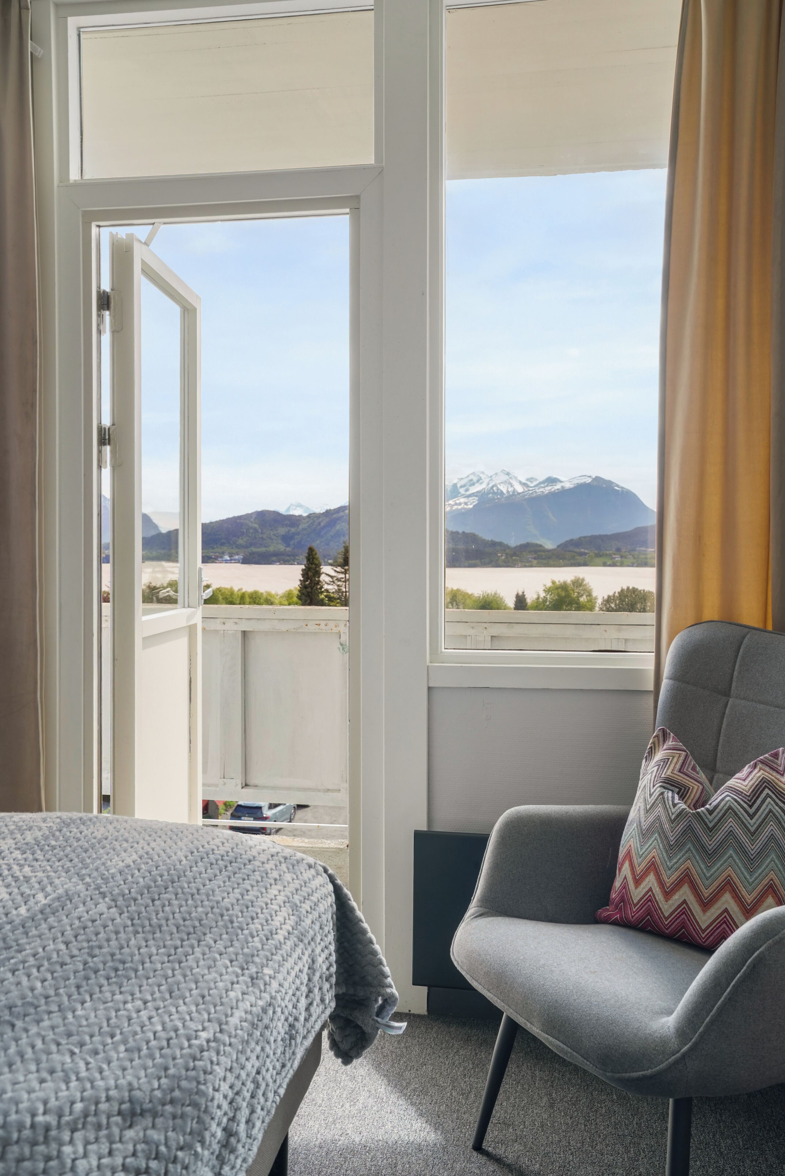 Standard Double Room with Shared Bathroom and Sea View