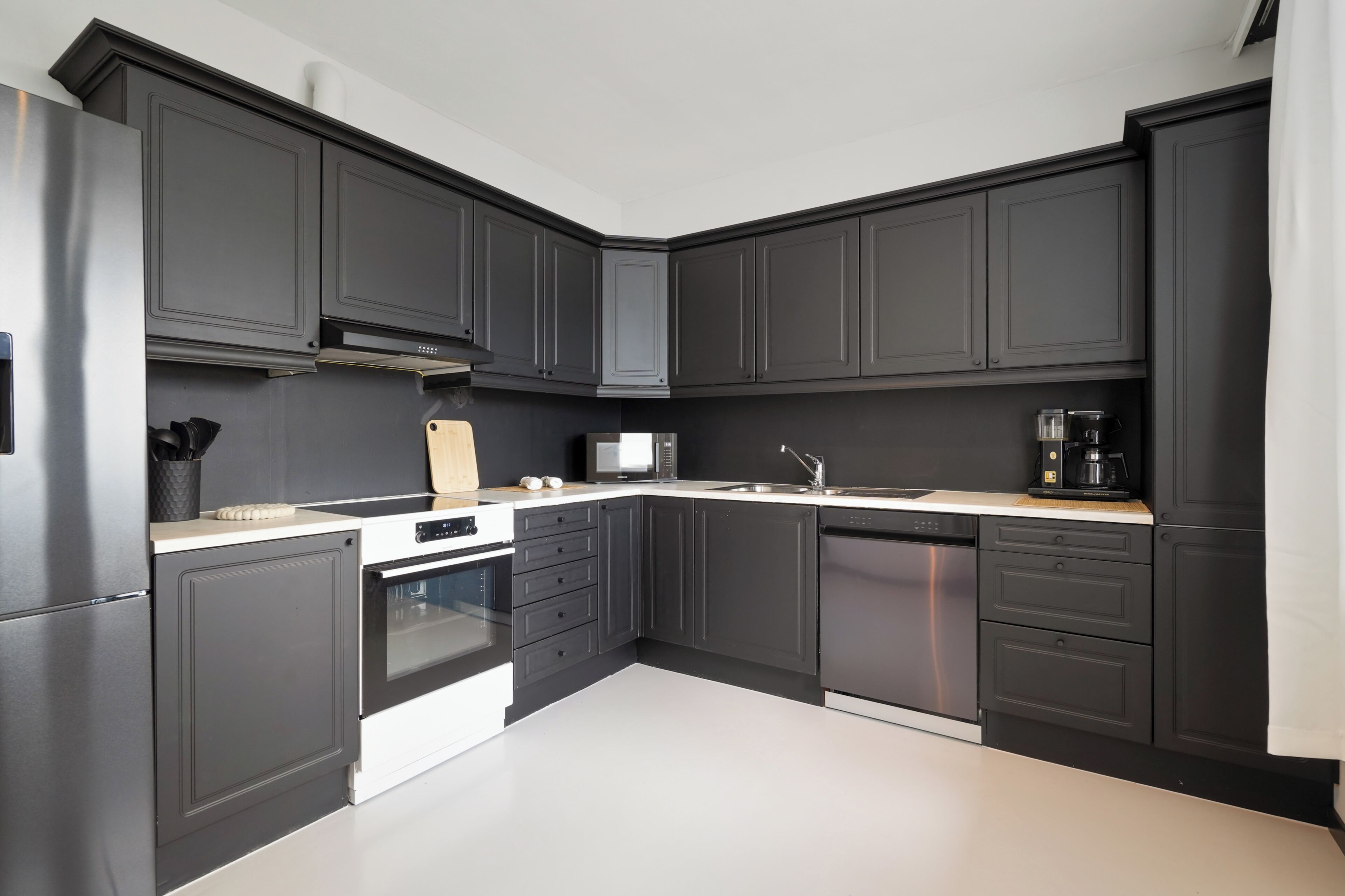 Apartment, Sea View | Private kitchen | Oven, stovetop, dishwasher, cookware/dishes/utensils