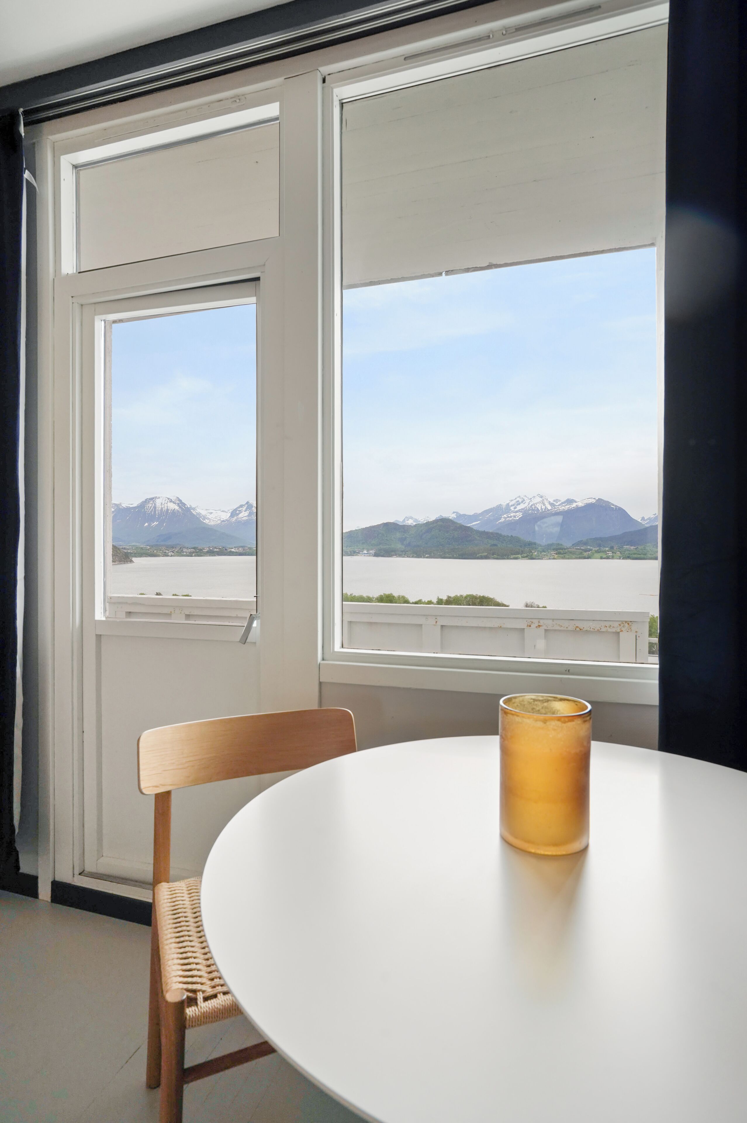 Leilighet, sjøutsikt | Oppholdsrom