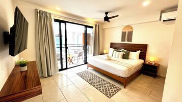 1 bedroom, in-room safe, free WiFi, bed sheets