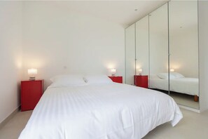 2 Schlafzimmer, Bügeleisen/Bügelbrett, Reisekinderbett, kostenloses WLAN