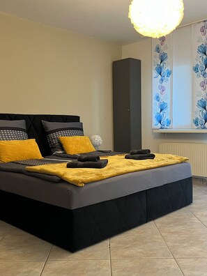 1 bedroom, travel crib, free WiFi, bed sheets - Apartment Sandperle: Your gateway to the Black Forest, Strasbourg and Europapark (Willstätt)