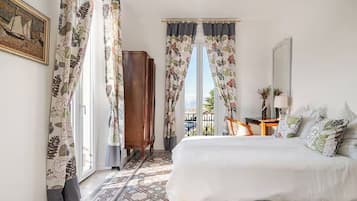 4 chambres, fer et planche à repasser, Wi-Fi, draps fournis