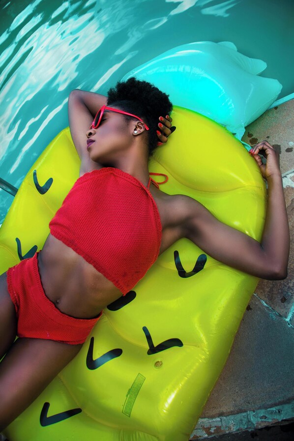 Deluxe Apartment, 1 Bedroom, Balcony, Mountain View | Living area | 37-inch Smart TV with satellite channels, MP3 dock