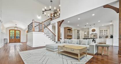 Buckhead Modern Luxury Home with Firepit & Arcade