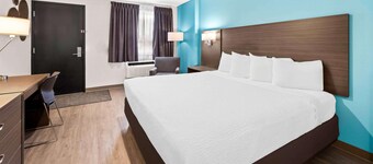 Howard Johnson by Wyndham Thunder Bay