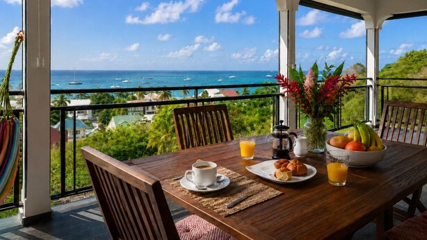 Outdoor dining - Penthouse Luxe • Vue Mer Panoramique 180° • Terrasse • Plage à pied (Sainte-Anne)