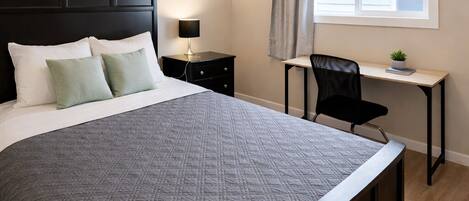4 bedrooms, in-room safe, desk, free WiFi