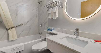 Surestay Plus by Best Western Brooks