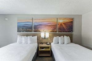 1 makuuhuone, työpöytä, silitysrauta/-lauta, Wi-Fi