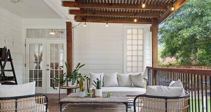 Charming 3-bedroom house in lovely Austin with AC, WiFi, Pool and Pitch & Putt