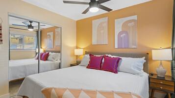 2 soveværelser, skrivebord, strygejern/strygebræt, weekendseng