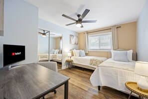 8 bedrooms, desk, iron/ironing board, travel crib