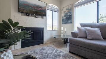 TV connectée, cheminée