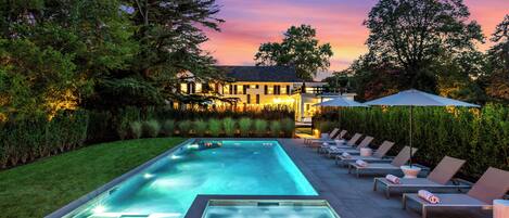 Piscine extérieure, piscine chauffée