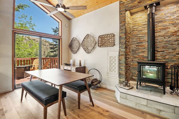Interior - Gorgeous, quiet cabin close to Summerhaven (Mount Lemmon)